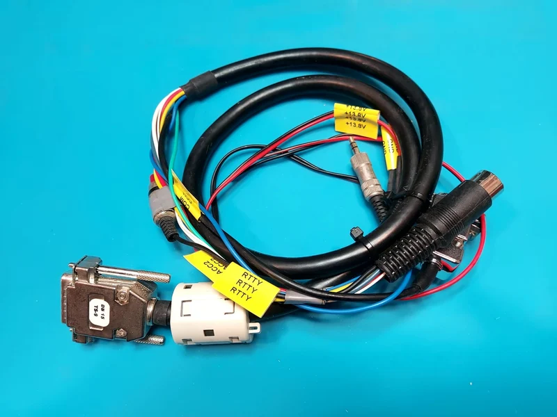 MicroHAM DB15 TS9 Usato pari al nuovo - Cavo per microHAM "Digi-Keyer", "USB-2" e "USB-III" - RADIO KenwoodTS-570, TS-590S, TS-870, TS-2000 ECC.