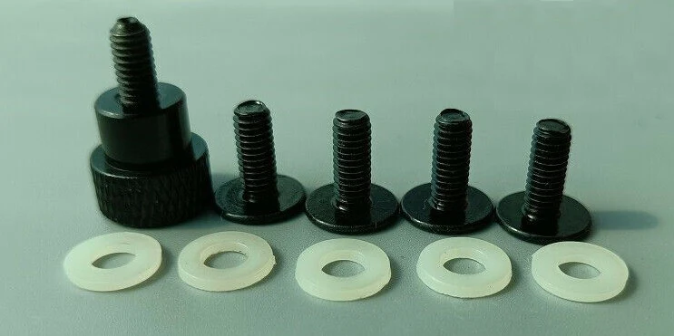 Set vite GND + viti inferiori, ricambio per ricetrasmettitore Icom IC-705 QRP