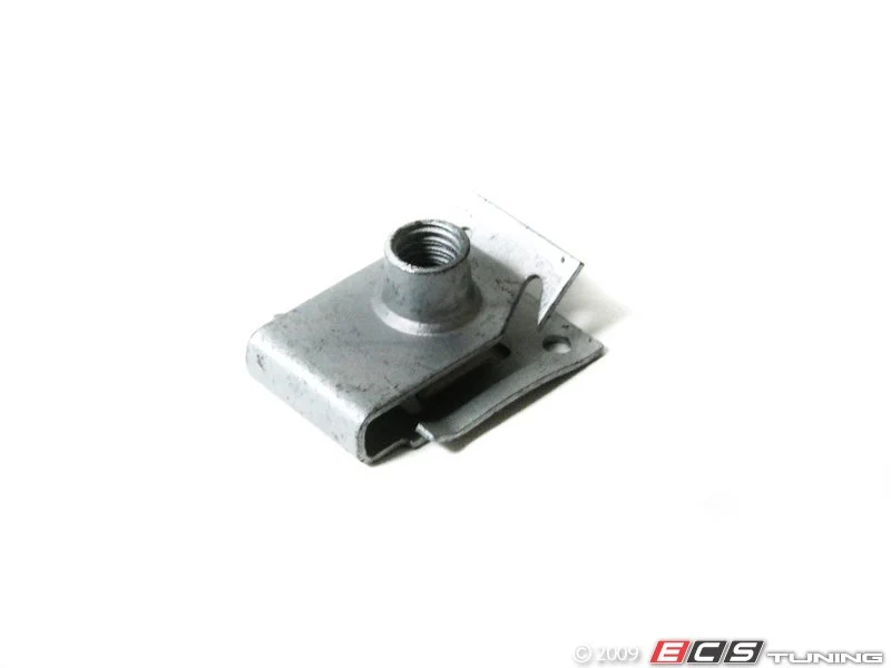 Tuerca clip M6 OEM 07131502288 para MINI R50, R52, R53, R56, R57, R58, R59... y más. Original MINI.