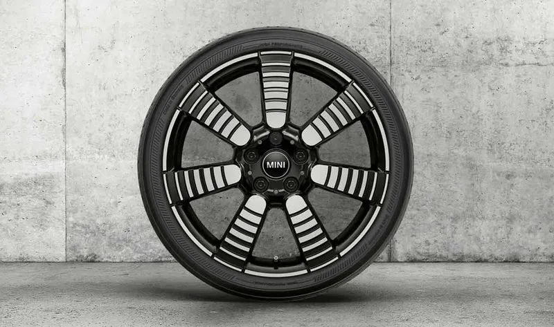 Llanta de aleación ligera 18" 7J ET54 jet black uni OEM 36106897988 para MINI F55 LCI, F56 LCI, Cabrio F57 LCI (2020-2024). Original MINI.