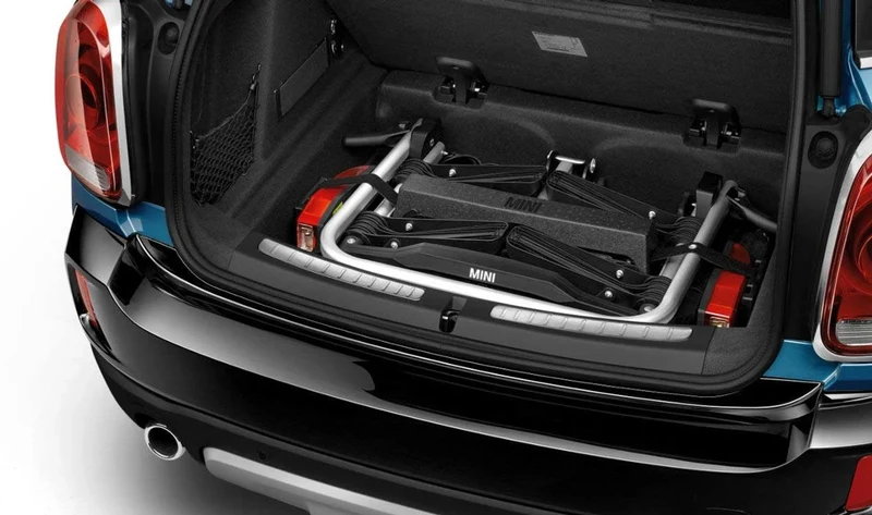 Bandeja/soporte de transporte para portabicicletas trasero compacto en suelo de maletero OEM 82272413414 para MINI Countryman F60, F60 LCI, U25 (sin rueda de emergencia). Original MINI.