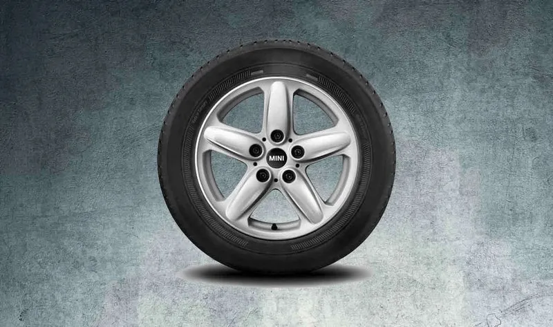 Llanta de aleación 6,5Jx16 ET46 plata R122 OEM 36109803720 para MINI Countryman R60, Paceman R61. Original MINI.