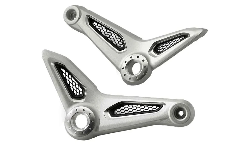 Soporte izquierdo de sillín del conductor Option 719 Classic OEM 46638404115 para motos BMW R nineT, R nineT Pure, R nineT Scrambler, R nineT Racer, R nineT Urban G/S. Original BMW Motorrad.