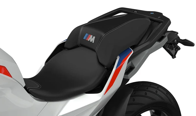 Asiento bajo M negro OEM 52537108146 para motos BMW M 1000 XR y S 1000 XR (desde 2023). Original BMW Motorrad.