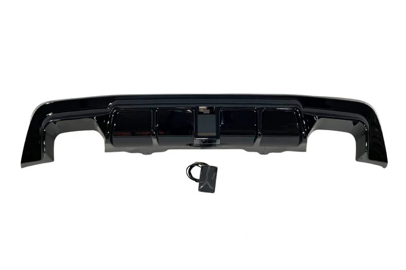Difusor Trasero BMW E60 look M Performance Brillante Negro Luz de freno led