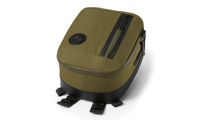 Bolsa sobredepósito pequeña Soulfuel verde/negra OEM 77455A756E5 para motos BMW R 1300 GS, R 1250 GS, R 1250 RT, R nineT, S 1000 XR, F 900 GS, G 310 GS... y más. Original BMW Motorrad
