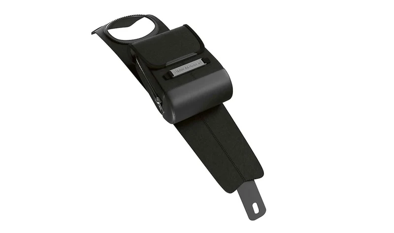 Bolsa sobredepósito pequeña negra OEM 77452471305 para motos BMW R18, R18 Classic, R18 Roctane… y más. Original BMW Motorrad