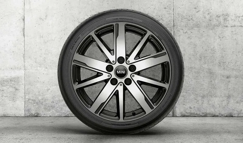 Llanta de aleación ligera 7Jx17 ET54 Jet Black uni OEM 36106889638 para MINI F55, F56, F57, F55 LCI, F56 LCI, F57 LCI, F56 BEV LCI… y más. Original MINI.