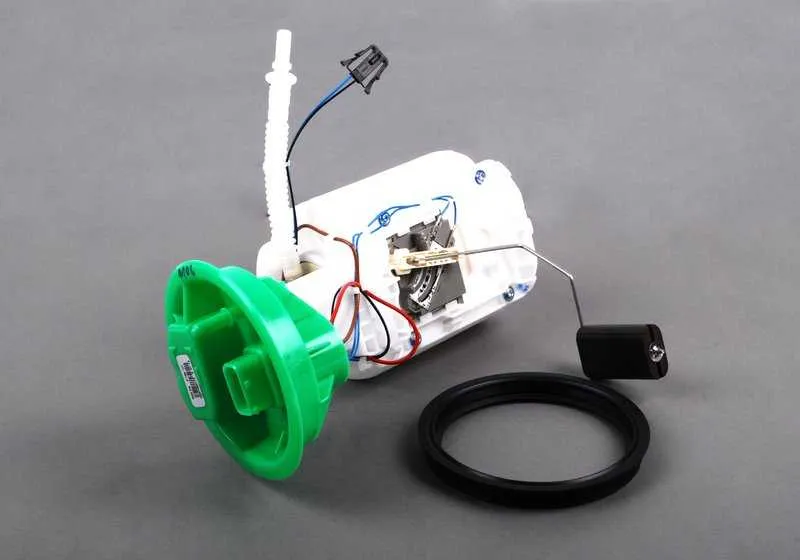 Bomba de gasolina con sensor de nivel OEM 16146766177 para MINI R53 Cooper S. Original MINI.