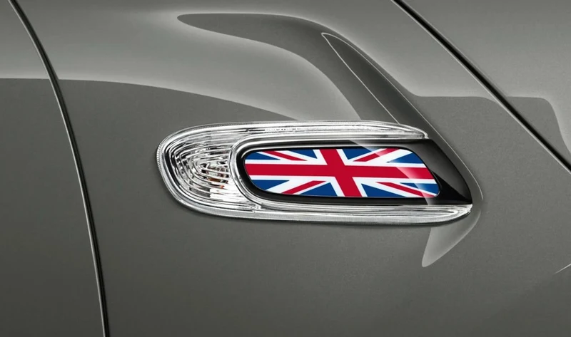 Escuderas laterales Union Jack OEM 51132365733 para MINI Clubman F54, F54 LCI. Original MINI.