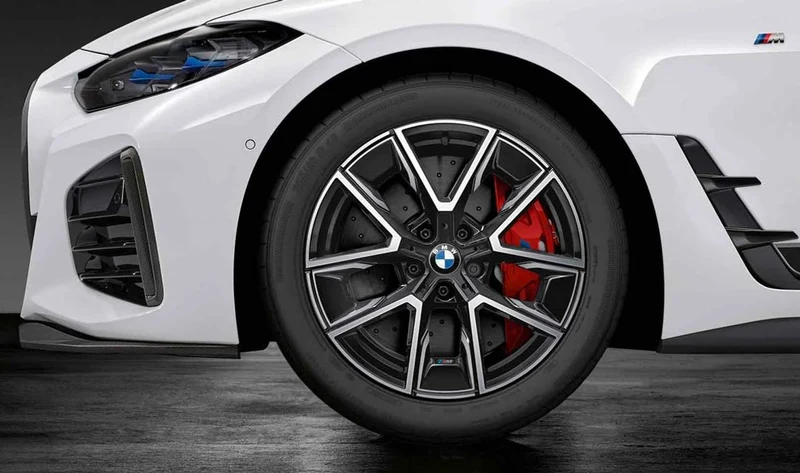 Rueda de invierno completa M Aerodynamic OEM 36115B83BF2 para BMW Serie 3 (G20, G21), Serie 5 (G30, G31), Serie 7 (G11, G12)... y más. Original BMW.