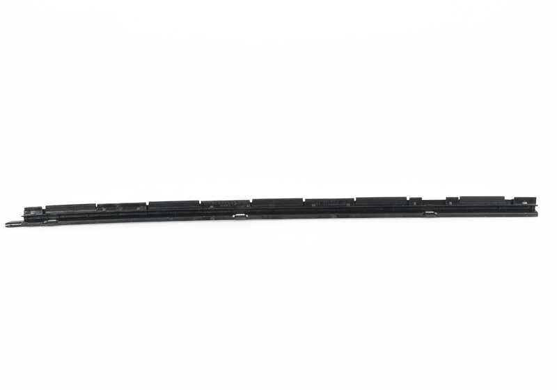 Listón de sujeción lateral izquierdo OEM 51377491333 para MINI Clubman F54, F54 LCI. Original MINI.