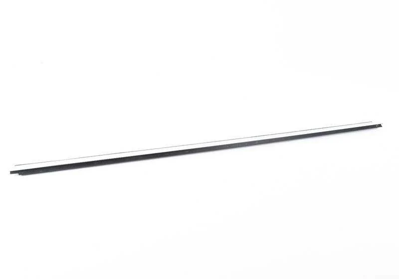 Cubierta pozo exterior derecha OEM 51337315406 para BMW F32, F33, F82 M4, F83 M4... y más. Original BMW.