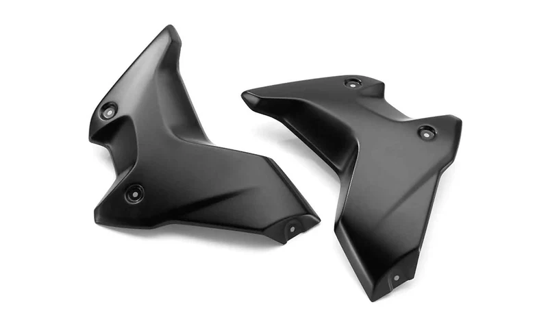 Juego de embellecedores de radiador "Style" negro OEM 77422459694 para motos BMW R1200GS (K50), R1250GS (K50). Original BMW Motorrad.