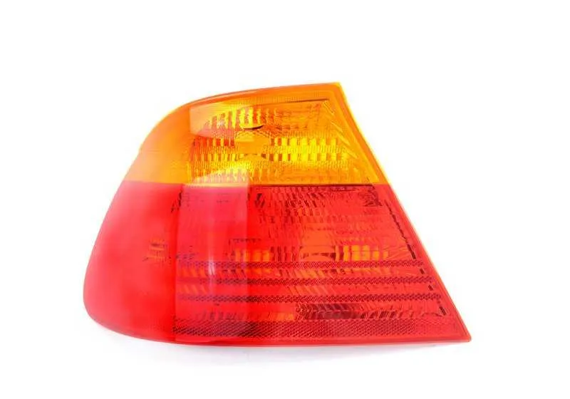 Luz trasera lateral izquierda OEM 63218375801 para BMW Serie 3 E46 (11/1998 - 08/2006). Original BMW.
