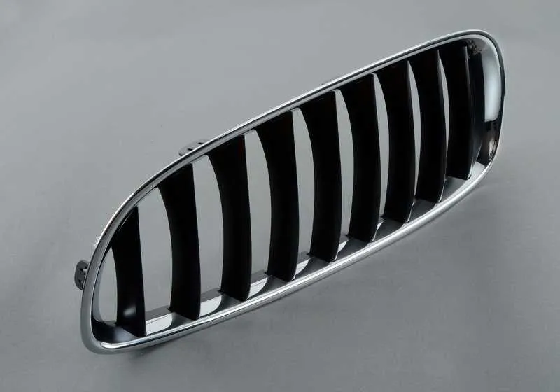 Rejilla de adorno izquierda OEM 51137191509 para BMW Z4 E89. Original BMW.