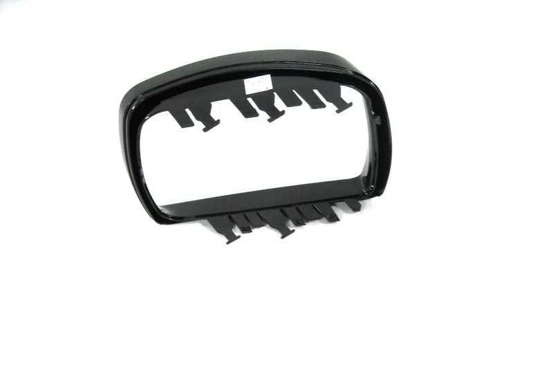 Anillo de retención derecho OEM 51167002320 para BMW X5 E53. Original BMW.