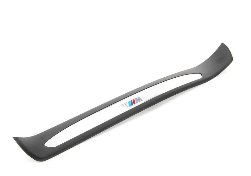 Moldura M estribo delantero izquierdo OEM 51477898821 para BMW Serie 5 E60, E60 LCI, E61, E61 LCI. Original BMW.