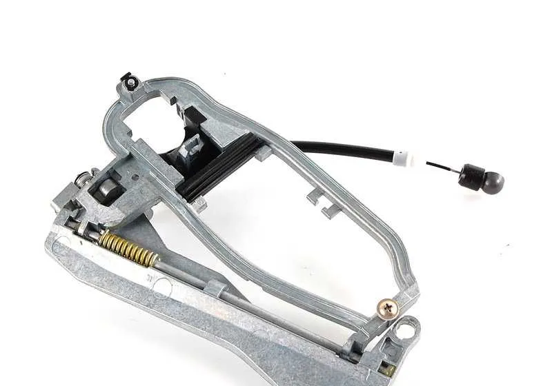 Portador empuñadura exterior puerta trasera izquierda OEM 51228243635 para BMW X5 E53. Original BMW.