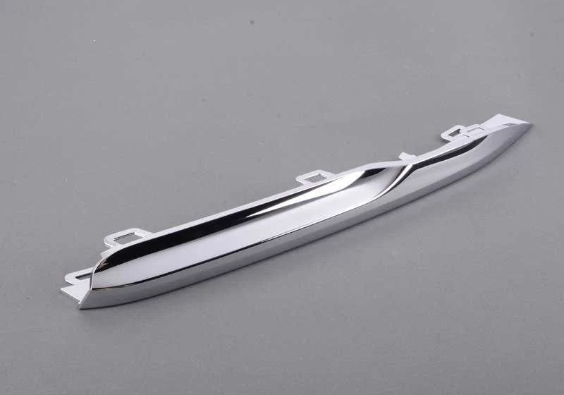 Moldura difusor de aire lado derecho OEM 51117396842 para BMW 3' F30 LCI, F31 LCI. Original BMW.