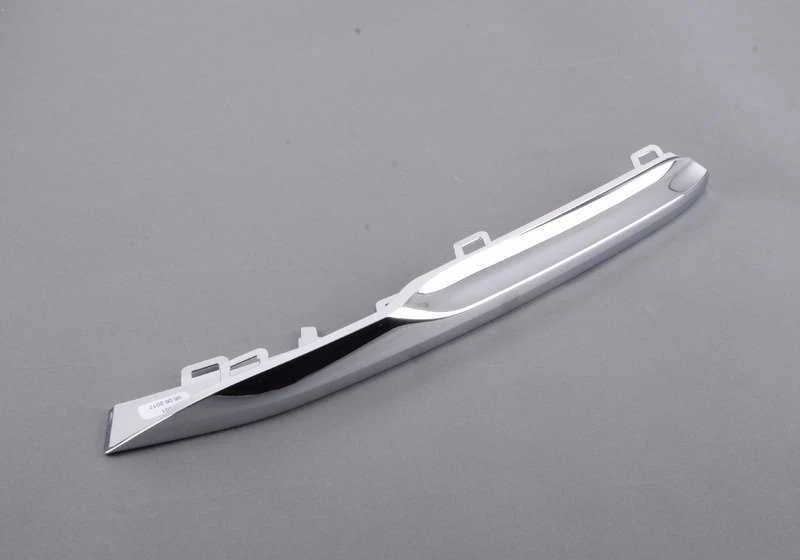 Moldura difusor de aire lado izquierdo OEM 51117396841 para BMW 3' F30 LCI, F31 LCI. Original BMW.