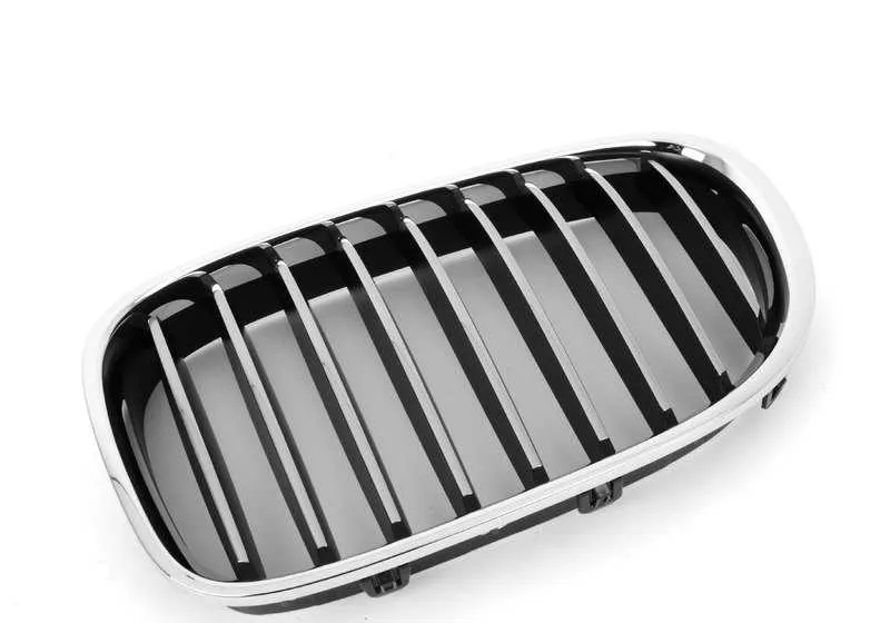 Rejilla de adorno delantera izquierda OEM 51117295297 para BMW Serie 7 F01, F02, F03 LCI. Original BMW.