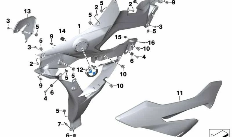 Revestimiento lateral derecho interior OEM 46638549035 para motos BMW S 1000 XR K49 (2014-2019). Original BMW Motorrad.