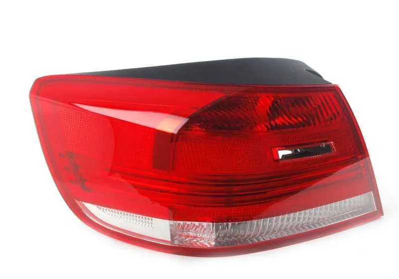 Luz trasera izquierda OEM 63217162301 para BMW Serie 3 E93 (320d, 320i). Original BMW.