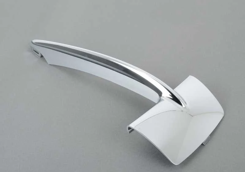 Embellecedor rejilla lateral izquierda OEM 51117325395 para BMW X5 F15. Original BMW.
