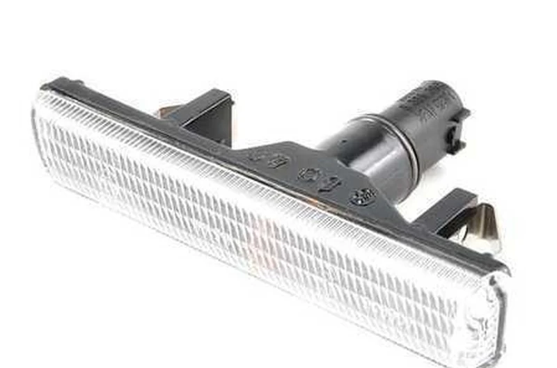 Indicador de dirección adicional izquierdo blanco OEM 63137165845 para BMW Serie 3 E46, Serie 7 E38. Original BMW.