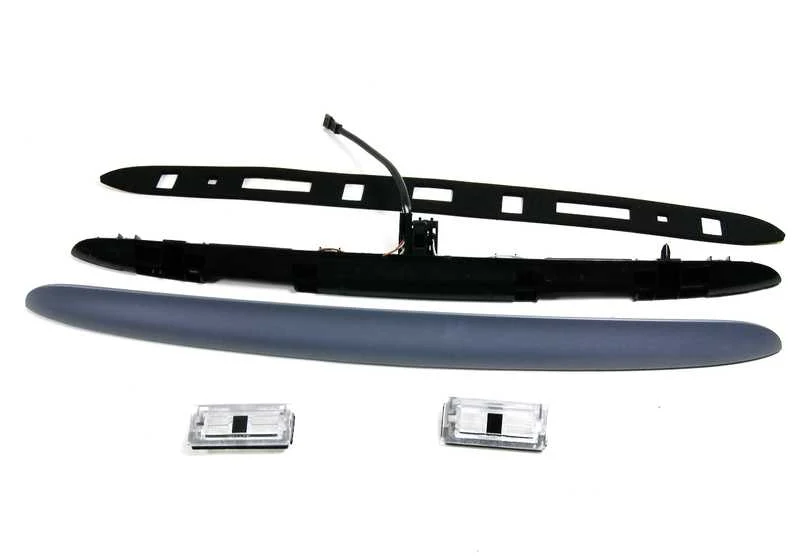Agarradero tapa portamaletero OEM 51137170966 para BMW Serie 3 E46. Original BMW.