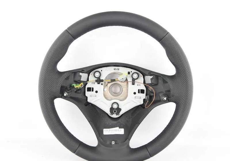 Volante deportivo con airbag de cuero OEM 32307839115 para BMW E81, E87, E82, E90, E92, E93, X1 E84... y más. Original BMW.