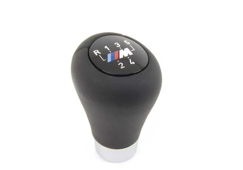 Pomo de cambio de marchas en cuero con placa M/5 velocidades OEM 25117896031 para BMW Serie 3 E46. Original BMW.