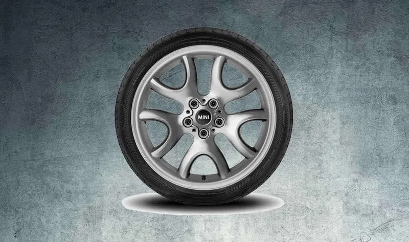 Llanta de aluminio Y-Spoke 139 19" bicolor OEM 36109809485 para MINI Countryman R60, Paceman R61, Cooper R56... y más. Original MINI.