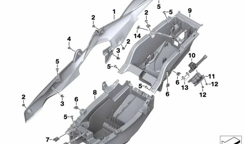 Revestimiento trasero izquierdo OEM 46627717027 para BMW Motorrad S 1000 XR (K49). Original BMW Motorrad.