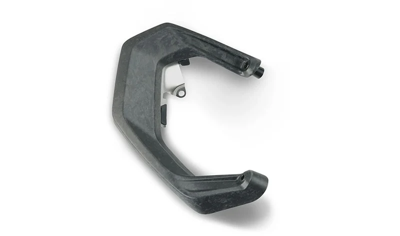 Protector de culata derecho en carbono OEM 77149829092 para motos BMW R 1300 GS. Original BMW Motorrad.