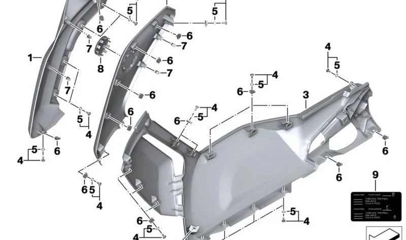 Pieza lateral del carenado inferior derecha OEM 46638545682 para BMW Motorrad C evolution (K17). Original BMW Motorrad.