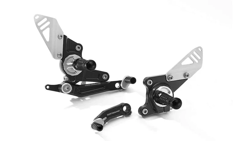 Sistema de reposapiés izquierdo OEM 77258394587 para motos BMW R nineT, R nineT Pure, R nineT Scrambler, R nineT Urban G/S. Original BMW Motorrad.