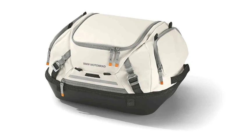 Bolsa trasera Urban Collection OEM 77495A3C3E0 para motos BMW R 1300 GS, R 1250 GS, F 850 GS, K 1600 GT, S 1000 XR... y más. Original BMW Motorrad.