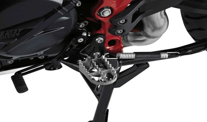 Reposapiés Enduro derecho OEM 46718529844 para motos BMW R1200GS, R1250GS, R1200GS Adventure, R1250GS Adventure. Original BMW Motorrad.