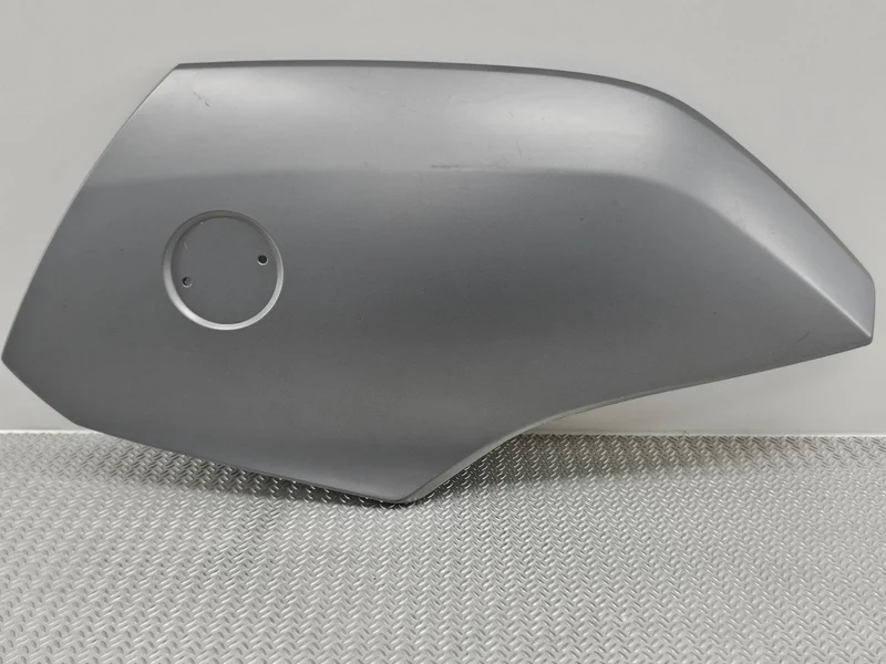 Revestimiento lateral arriba derecha OEM 46637725054 para motos BMW C 650 GT (K19). Original BMW Motorrad.